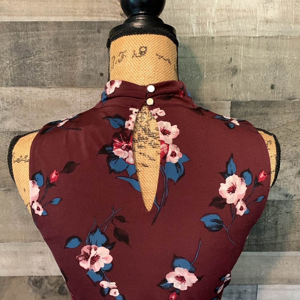 White House Black Market Sleeveless Floral Top Size S - Picture 6 of 16